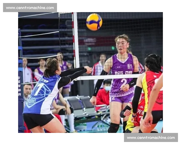 教练组的秘密武器！排球友谊赛，他们想验证什么