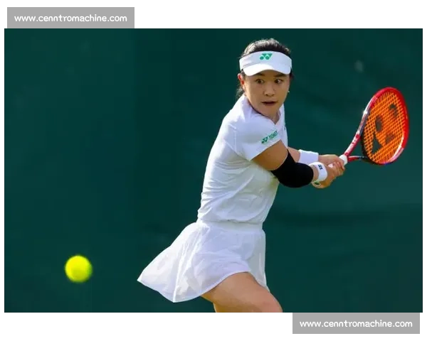 时隔多年,温网女单冠军再次易主,传奇落幕,新时代开启! 时隔多年,温网女单冠军再次易主,传奇落幕,新时代开启!